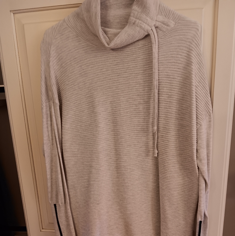 Womens Cynthia Rowley Top Like New  Large
